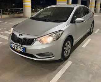 Vooraanzicht van een huurauto Kia K3 in Durrës, Albanië ✓ Auto #16082. ✓ Transmissie Automatisch TM ✓ 0 beoordelingen.