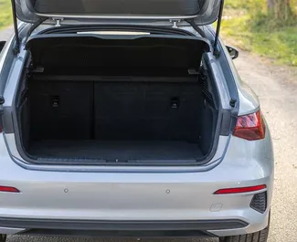 Diesel motor van 20,0L van Audi A3 2025 te huur in Becici.