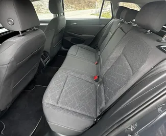 Verhuur Volkswagen Golf 8. Economy, Comfort, Premium Auto te huur in Montenegro ✓ Borg van Borg van 150 EUR ✓ Verzekeringsmogelijkheden TPL, CDW, SCDW, Diefstal, Buitenland.