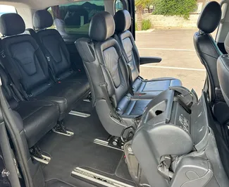 Huur een Mercedes-Benz V-Class in Rafailovici Montenegro