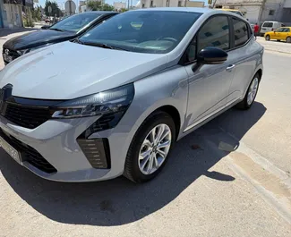 Verhuur Renault Clio 5. Economy Auto te huur in Tunesië ✓ Borg van Borg van 700 EUR ✓ Verzekeringsmogelijkheden TPL.