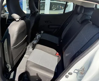 Autohuur Dacia Sandero Stepway 2025 in in Tunesië, met Benzine brandstof en 6 pk ➤ Vanaf 70 EUR per dag.