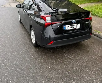 Verhuur Toyota Prius. Economy, Comfort Auto te huur in Georgië ✓ Borg van Zonder Borg ✓ Verzekeringsmogelijkheden TPL, CDW, Geen storting.