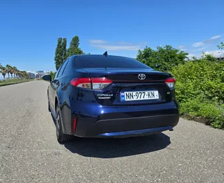 Autohuur Toyota Corolla Sedan 2019 in in Georgië, met Benzine brandstof en 120 pk ➤ Vanaf 105 GEL per dag.