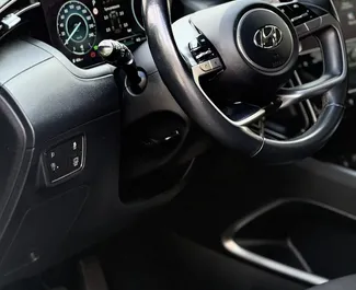 Hybride motor van 1,6L van Hyundai Tucson 2024 te huur in Becici.