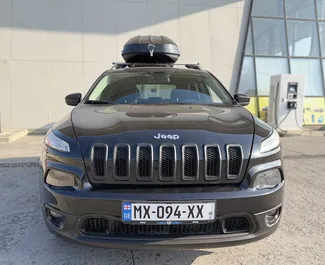 Verhuur Jeep Cherokee. Comfort, SUV, Crossover Auto te huur in Georgië ✓ Borg van Zonder Borg ✓ Verzekeringsmogelijkheden TPL, SCDW.