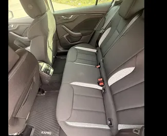 Benzine motor van 1,0L van Skoda Kamiq 2026 te huur in Becici.