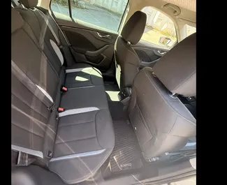 Skoda Kamiq 2026 beschikbaar voor verhuur in Becici, met een kilometerlimiet van onbeperkt.