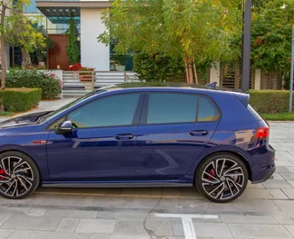 Verhuur Volkswagen Golf 8. Economy, Comfort, Premium Auto te huur in de VAE ✓ Borg van Zonder Borg ✓ Verzekeringsmogelijkheden TPL, SCDW, FDW, Passagiers, Diefstal, Geen storting.