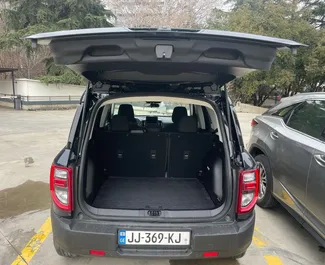 Benzine motor van 1,5L van Ford Bronco 2024 te huur in Tbilisi.