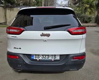 Verhuur Jeep Cherokee. Comfort, SUV, Crossover Auto te huur in Georgië ✓ Borg van Borg van 540 GEL ✓ Verzekeringsmogelijkheden TPL, SCDW, Geen storting.