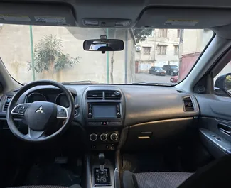 Interieur van Mitsubishi Outlander Sport te huur in Georgië. Een geweldige auto met 4 zitplaatsen en een Automatisch transmissie.