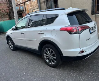 Verhuur Toyota Rav4. Comfort, SUV, Crossover Auto te huur in Georgië ✓ Borg van Borg van 300 GEL ✓ Verzekeringsmogelijkheden TPL.