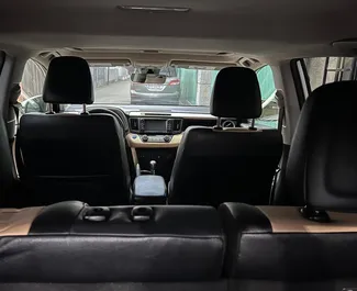 Hybride motor van 2,5L van Toyota Rav4 2018 te huur in Koetaisi.