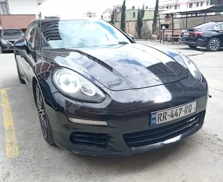 Porsche Panamera 2016 met Vooraandrijving systeem, beschikbaar in Tbilisi.