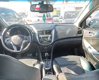 Verhuur Hyundai Accent Blue. Economy, Comfort Auto te huur in Albanië ✓ Borg van Zonder Borg ✓ Verzekeringsmogelijkheden TPL, FDW, Buitenland.