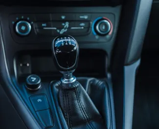 Verhuur Ford Focus SW. Economy, Comfort Auto te huur in Montenegro ✓ Borg van Borg van 200 EUR ✓ Verzekeringsmogelijkheden TPL, CDW, SCDW, FDW, Diefstal, Buitenland, Jonge, Geen storting.