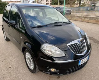Autohuur Lancia Musa 2010 in in Albanië, met Benzine brandstof en  pk ➤ Vanaf 14 EUR per dag.