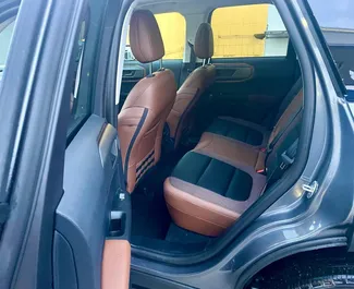 Ford Bronco 2025 beschikbaar voor verhuur in Tbilisi, met een kilometerlimiet van onbeperkt.
