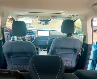 Ford Bronco 2025 beschikbaar voor verhuur in Tbilisi, met een kilometerlimiet van onbeperkt.