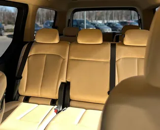 Vooraanzicht van een huurauto Hyundai Staria in Minsk, Wit-Rusland ✓ Auto #15925. ✓ Transmissie Automatisch TM ✓ 0 beoordelingen.