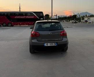 Verhuur Volkswagen Golf 5. Economy, Comfort Auto te huur in Albanië ✓ Borg van Zonder Borg ✓ Verzekeringsmogelijkheden TPL, Buitenland.
