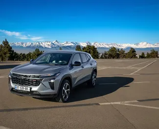 Benzine motor van 1,2L van Chevrolet Trax 2025 te huur in Tbilisi.