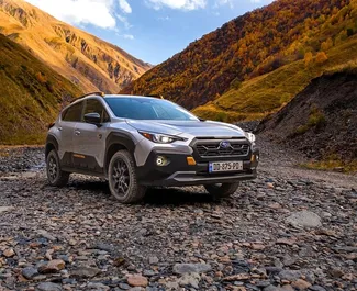Vooraanzicht van een huurauto Subaru Crosstrek in Tbilisi, Georgië ✓ Auto #16287. ✓ Transmissie Automatisch TM ✓ 0 beoordelingen.