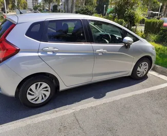Autohuur Honda Fit #16365 Automatisch in Limassol, uitgerust met 1,4L motor ➤ Van Leo in Cyprus.