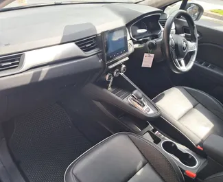 Autohuur Renault Captur 2024 in in Cyprus, met Benzine brandstof en 130 pk ➤ Vanaf 33 EUR per dag.