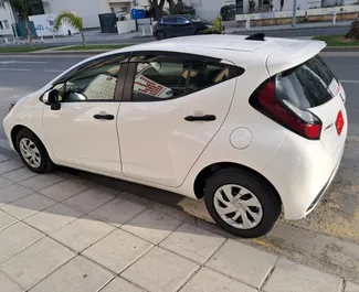 Autohuur Toyota Aqua 2024 in in Cyprus, met Hybride brandstof en 120 pk ➤ Vanaf 20 EUR per dag.