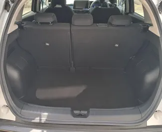 Hybride motor van 1,4L van Nissan Note 2024 te huur in Limassol.