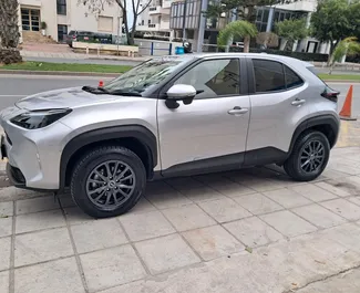 Vooraanzicht van een huurauto Toyota Yaris Cross in Limassol, Cyprus ✓ Auto #16349. ✓ Transmissie Automatisch TM ✓ 0 beoordelingen.