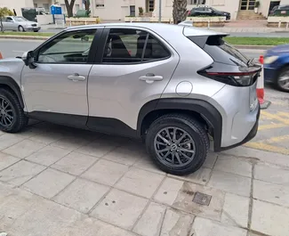 Autohuur Toyota Yaris Cross 2025 in in Cyprus, met Hybride brandstof en 130 pk ➤ Vanaf 39 EUR per dag.