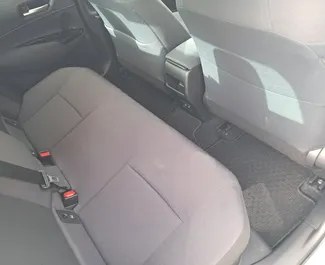 Toyota Corolla Sedan 2024 met Vooraandrijving systeem, beschikbaar in Limassol.