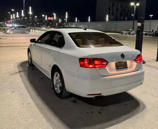 Autohuur Volkswagen Jetta #16441 Automatisch in Tirana, uitgerust met 2,0L motor ➤ Van Ira in Albanië.