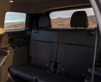Autohuur Hyundai Santa Fe 2024 in in Georgië, met Benzine brandstof en 277 pk ➤ Vanaf 175 GEL per dag.