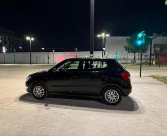 Autohuur Skoda Fabia 2015 in in Albanië, met Diesel brandstof en  pk ➤ Vanaf 23 EUR per dag.