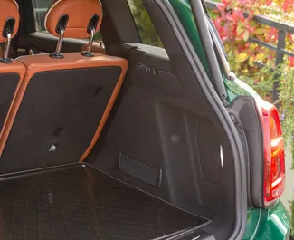 Mini Countryman Cooper S 2021 met Aandrijving op alle wielen systeem, beschikbaar in Tbilisi.