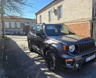 Vooraanzicht van een huurauto Jeep Renegade in Koetaisi, Georgië ✓ Auto #16185. ✓ Transmissie Automatisch TM ✓ 0 beoordelingen.
