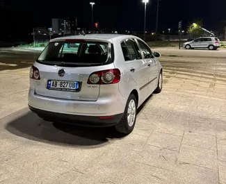 Autohuur Volkswagen Golf Plus 2008 in in Albanië, met Benzine brandstof en  pk ➤ Vanaf 30 EUR per dag.