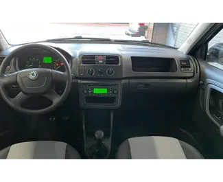 Diesel motor van 1,2L van Skoda Fabia 2013 te huur in Tirana.