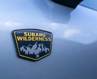 Interieur van Subaru Crosstrek te huur in Georgië. Een geweldige auto met 5 zitplaatsen en een Automatisch transmissie.