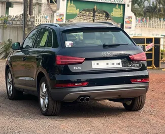 Autohuur Audi Q3 2024 in in Goa, met Benzine brandstof en 201 pk ➤ Vanaf 188 USD per dag.