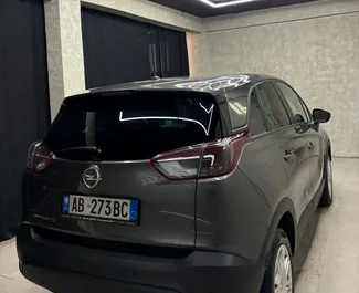 Autohuur Opel Crossland 2021 in in Albanië, met Diesel brandstof en 77 pk ➤ Vanaf 22 EUR per dag.