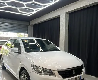 Autohuur Peugeot 301 #13643 Handmatig op de luchthaven van Tirana, uitgerust met 1,6L motor ➤ Van Romeo in Albanië.