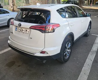 Benzine motor van 2,5L van Toyota Rav4 2018 te huur in Koetaisi.