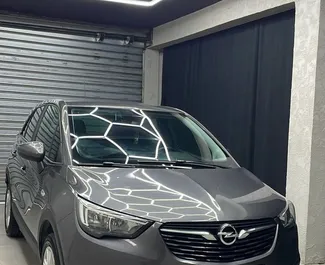 Verhuur Opel Crossland. Economy, Comfort, Crossover Auto te huur in Albanië ✓ Borg van Borg van 100 EUR ✓ Verzekeringsmogelijkheden TPL, CDW, FDW, Buitenland.