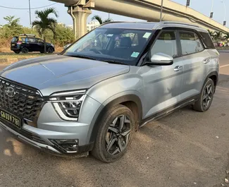 Vooraanzicht van een huurauto Hyundai Alcazar op de luchthaven van Goa, Goa ✓ Auto #16226. ✓ Transmissie Automatisch TM ✓ 0 beoordelingen.