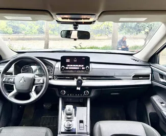 Huur een Mitsubishi Outlander in Tbilisi Georgië